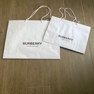 Bundle of 2 Burberry shopping bags large and medium size